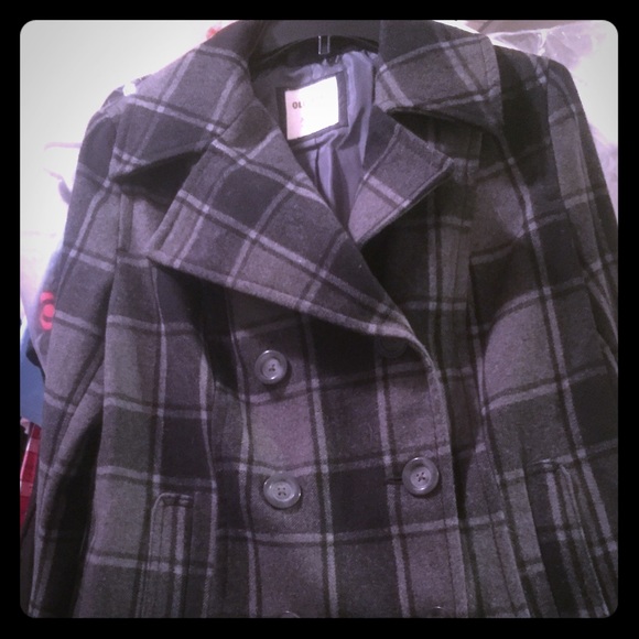 Old navy pea coat In EUC. Size medium.