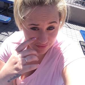 Meet your Posher, Aandrea