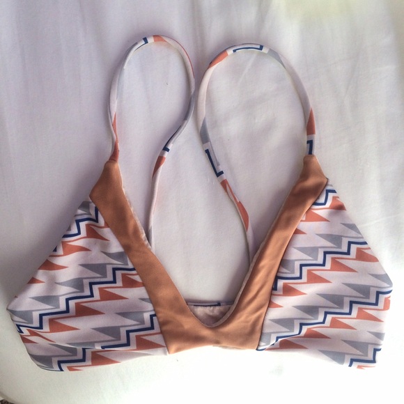 ❌TRADED❌Acacia pupukea top in ziggy