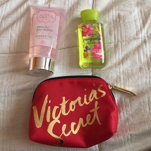 SPECIAL! Purse with two shower gels!