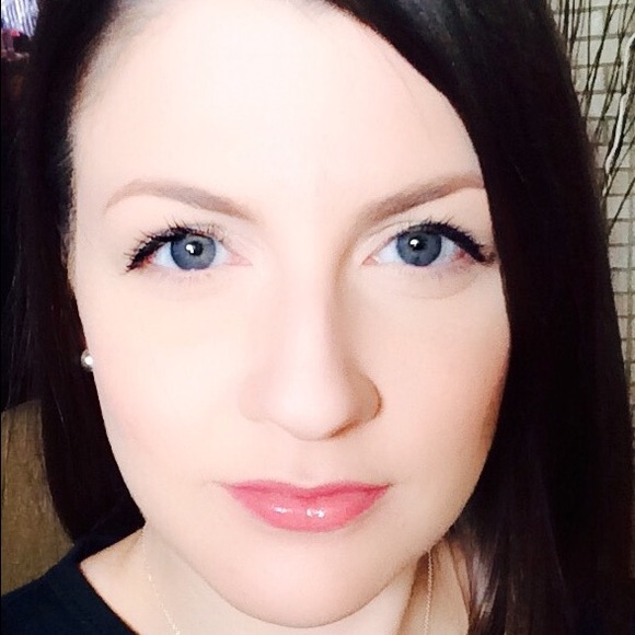 Meet your Posher, Rachel - Picture 2 of 3