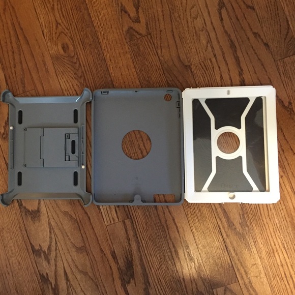 iPad 2 otter box grey and white case