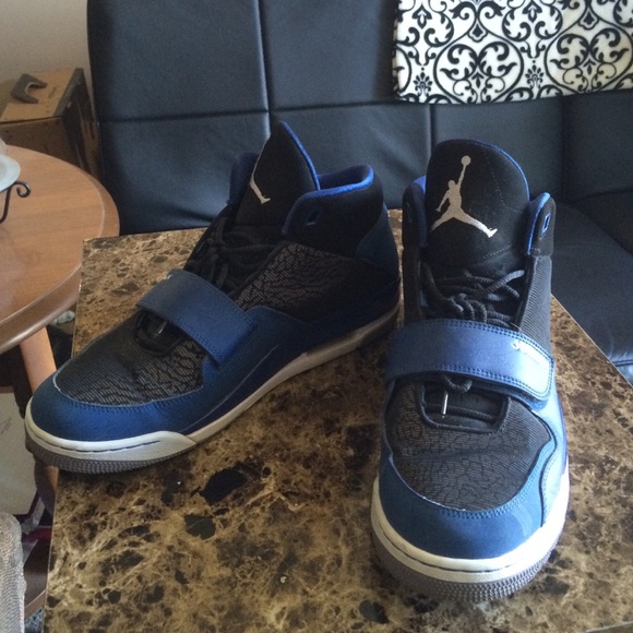 Mens size 11.5 Jordan shoes