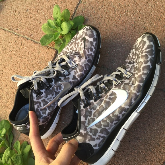 Nike Free Leopard size 8