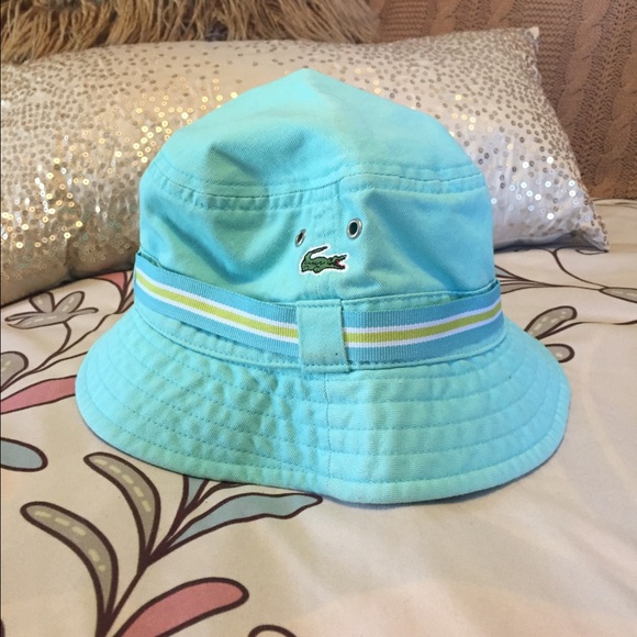 Lacoste bucket hat