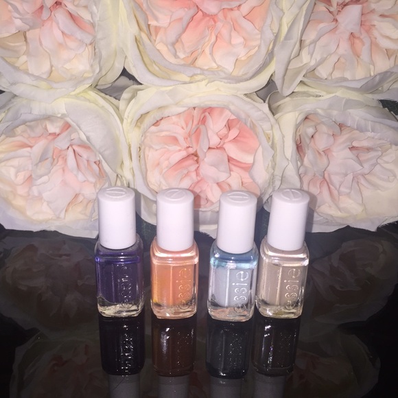 Essie Mini Resort 2015 Collection - Picture 1 of 1