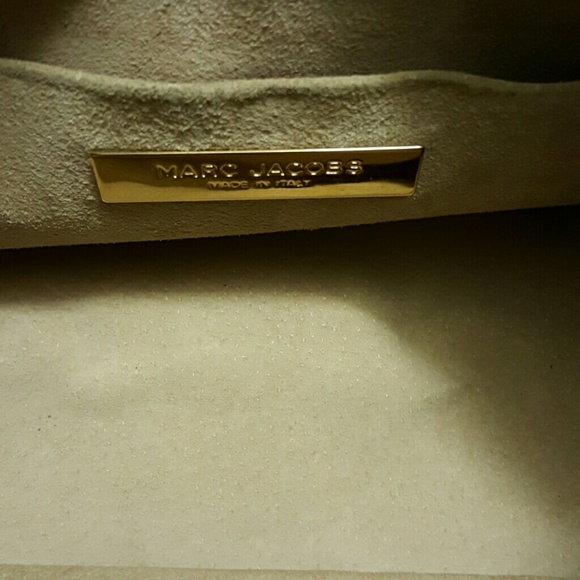 Authentic Marc Jacobs satchel EUC - Picture 3 of 8