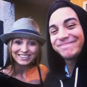 Meet your Posher, Devin