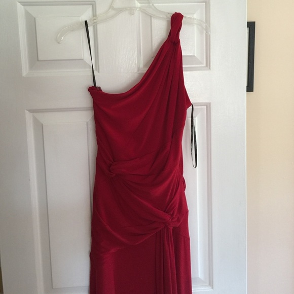 Dress - Picture 2 of 4