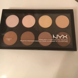 NYX Highlight & Contour Pro Palette