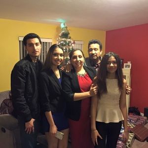 Meet your Posher, Violeta