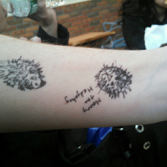 Meet your Posher, Gitty