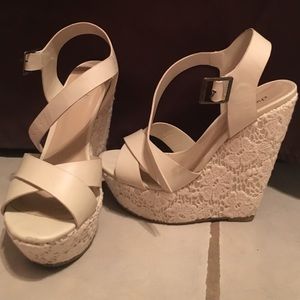 Pearl Wedges