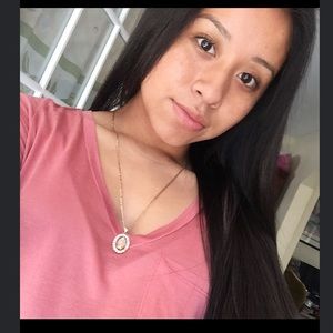 Meet your Posher, Elba