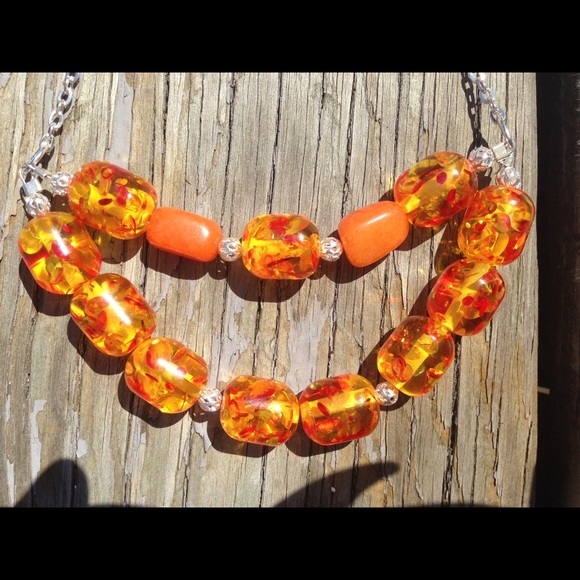 Necklace and earring set