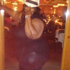 Meet your Posher, Makeba