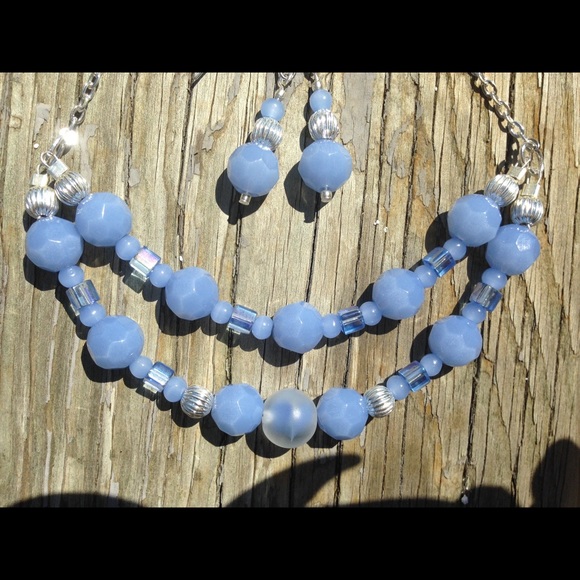 Necklace and earring set