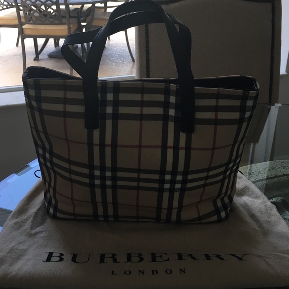 Burberry tote