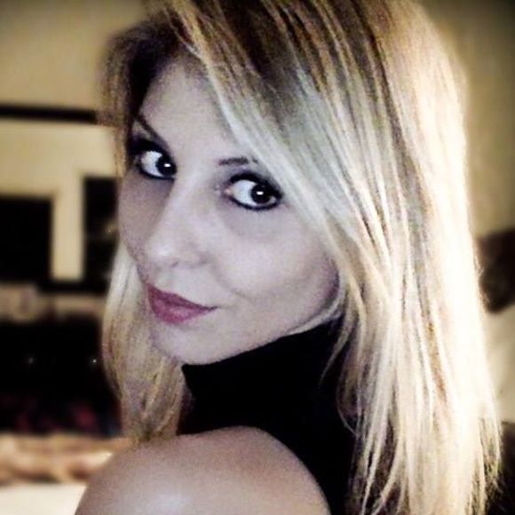 Meet your Posher, Holly - Picture 1 of 1