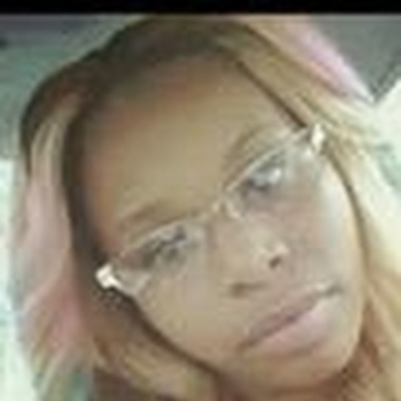 Meet your Posher, Diyya