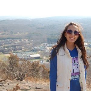 Meet your Posher, Renee