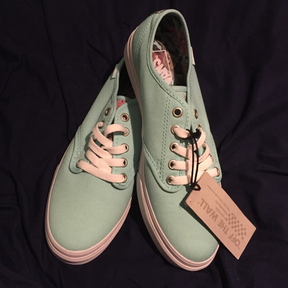 trendy vans never worn.