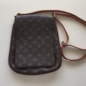 Cross body bag
