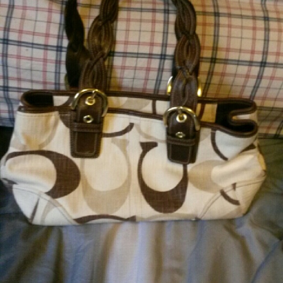 COACH TONAL CHOCOLATE SIGNATURE