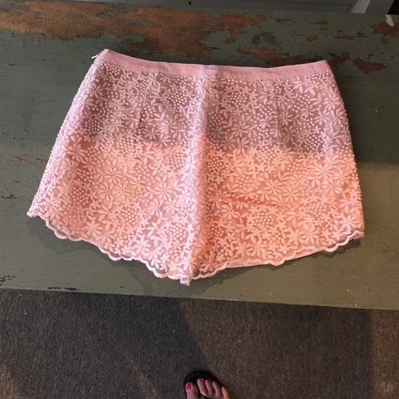 Forever 21 Lace shorts - Picture 3 of 3