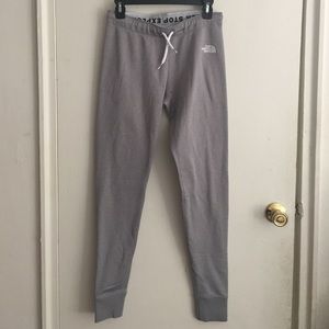 North face stretch pants