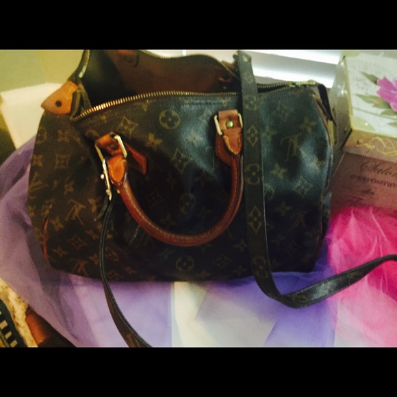Louis Vuitton Speedy 30 Used Handbag