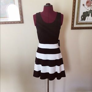 Black/White EXPRESS Dress