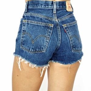 High Waisted Levi Shorts 😝
