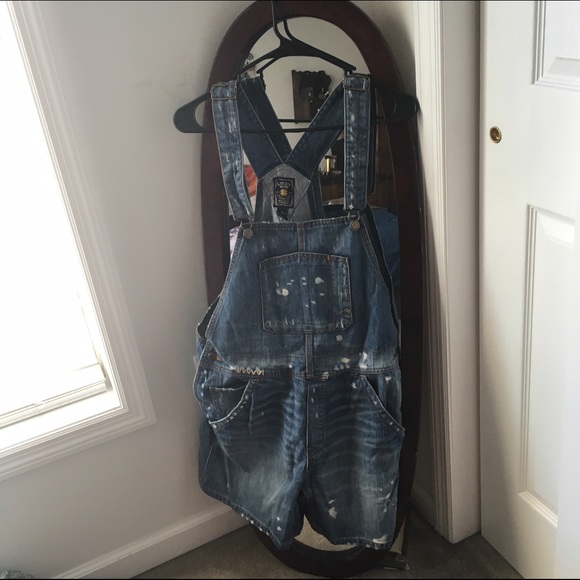 Denim shorts overalls! 🙃