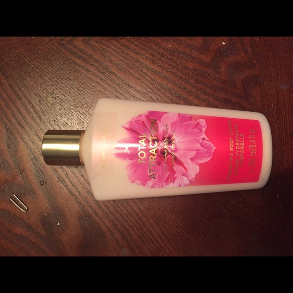 Victoria secret lotion