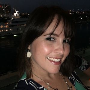 Meet your Posher, Leidy