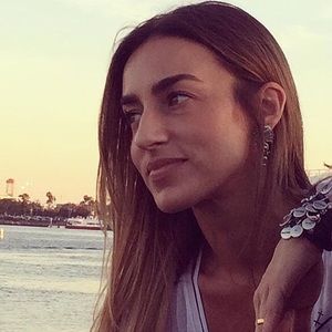 Meet your Posher, Leticia