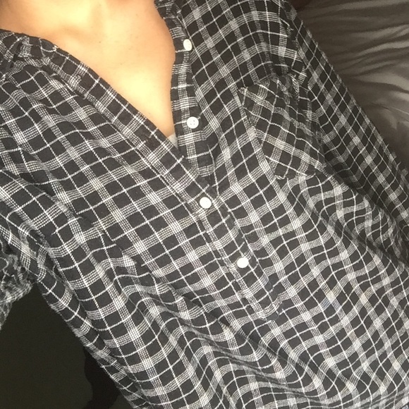 Black and white flannel - Picture 2 of 4