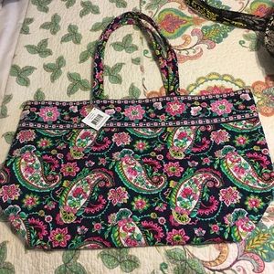 🔶Vera Bradley grand tote🔶 final sale