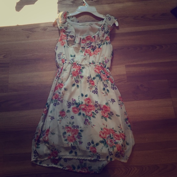 Short floral dress - Picture 1 of 3