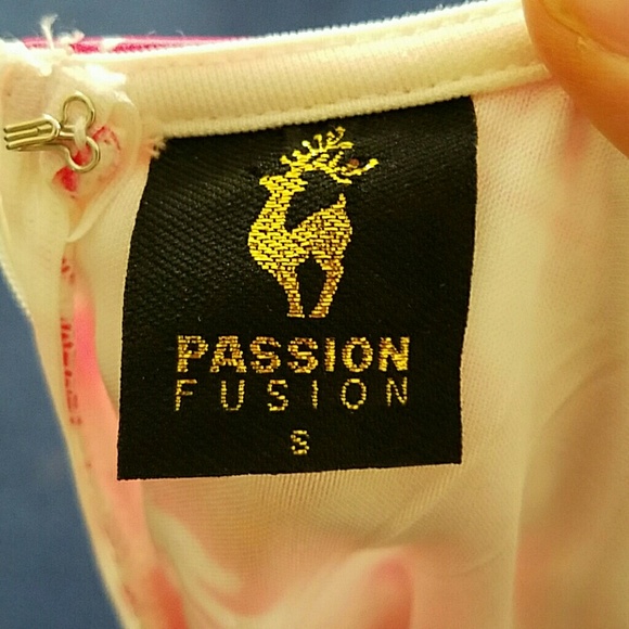 Pink dress, worn once 65% cotton 35% polyester - Picture 2 of 4