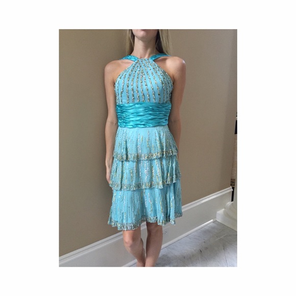 Prom dress - Picture 1 of 4