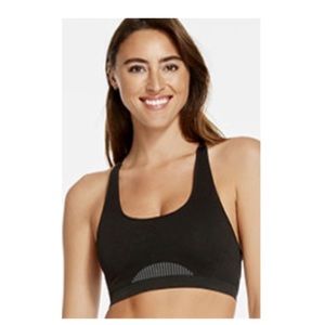 Fabletics samana sports bra.