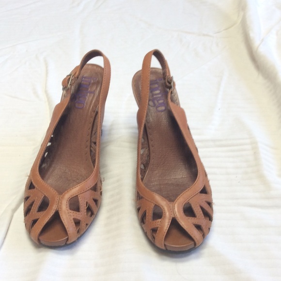 Indigo cognac heels