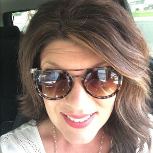 Meet your Posher, Kimberlee