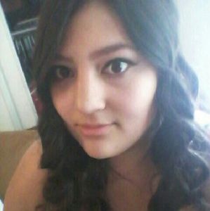 Meet your Posher, Crystal