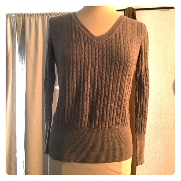 Women's size medium great sweater never worn