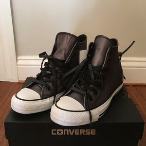 Converse high top black zipper