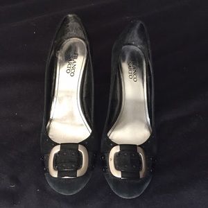 Black Round toe heels with buckle detail