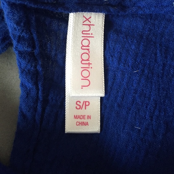 Royal blue embroidered short sleeve shirt. - Picture 4 of 4